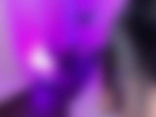 emili-clark's Live Sex Cam Show