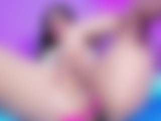 emili-clark's Live Sex Cam Show