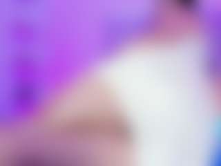 Live cam show with emili-clark - Latina Petite on liverealitysex.com | colombia