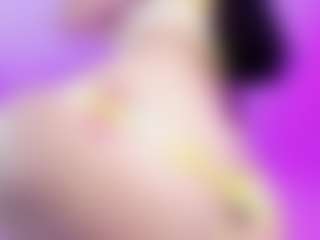 Live cam show with emili-clark - Petite on TottyGirls