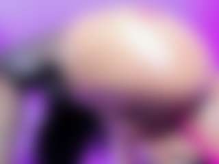 Live cam show with emili-clark - Cowgirl on Latina Girls