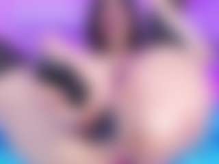 emili-clark's Live Sex Cam Show