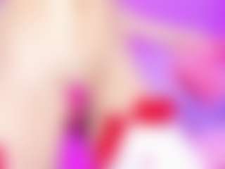 emili-clark's Live Sex Cam Show