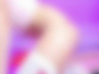emili-clark's Live Sex Cam Show