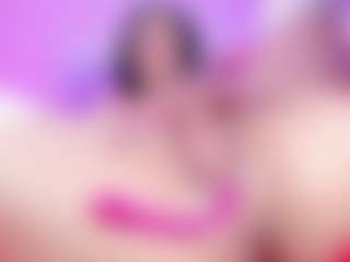emili-clark's Live Sex Cam Show