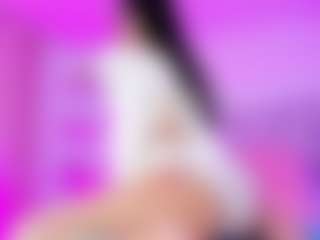 emili-clark's Live Sex Cam Show
