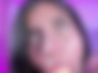 emili-clark's Live Sex Cam Show