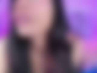 emili-clark's Live Sex Cam Show