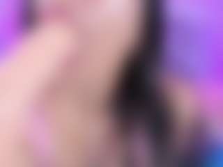emili-clark's Live Sex Cam Show