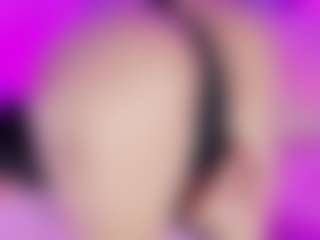 emili-clark's Live Sex Cam Show