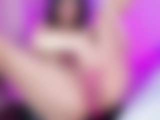 emili-clark's Live Sex Cam Show