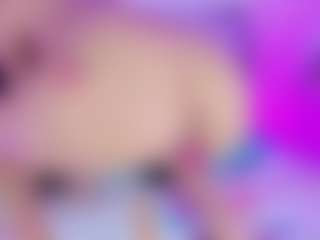 emili-clark's Live Sex Cam Show
