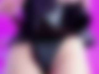 emili-clark's Live Sex Cam Show