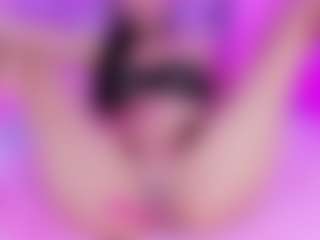 Live cam show with emili-clark - Blowjob on Camsoda