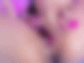 emili-clark's Live Sex Cam Show
