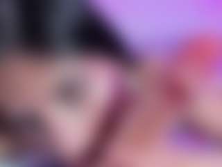 emili-clark's Live Sex Cam Show