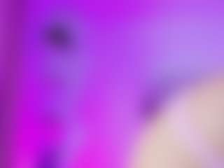 emili-clark's Live Sex Cam Show