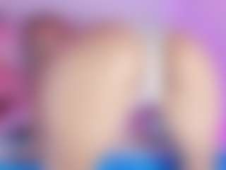 Live cam show with emili-clark - Toys Middle Aged on studioflirtlive.com