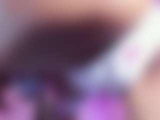 emili-clark's Live Sex Cam Show