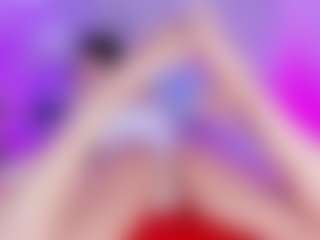 Live cam show with emili-clark - Striptease on infinitiblacc.com