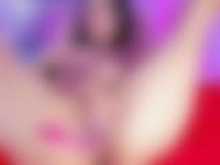 emili-clark's Live Sex Cam Show