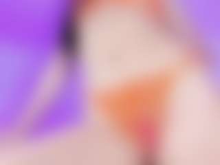 Live cam show with emili-clark - Petite on https://playwithruby.com