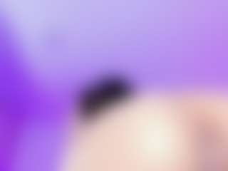 emili-clark's Live Sex Cam Show