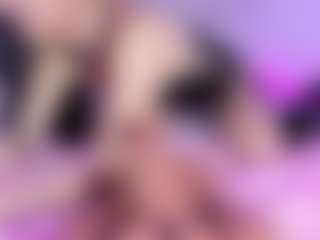 emili-clark's Live Sex Cam Show