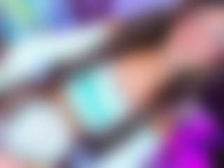 Live cam show with Ladynoah - Smoking on Camsoda