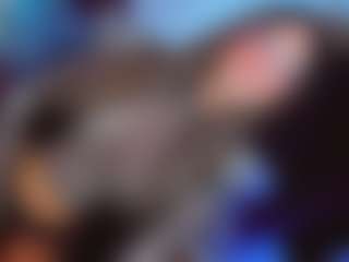 Live cam show with Ladynoah - Average on livesuperchat.net