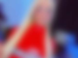 Live cam show with Ladynoah - Average on TeamSkeetLive