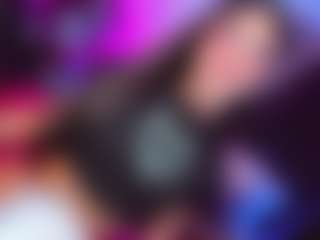 Live cam show with Ladynoah - Smoking on Fling VIP Chat