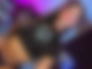 Live cam show with Ladynoah - Flat Chested on slutload