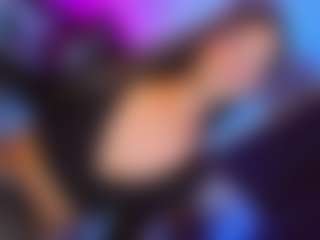 Live cam show with Ladynoah - Blue Eyes on slutload