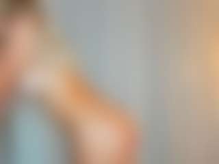 Live cam show with Saradiamond01 - Blue Eyes on madthumbs