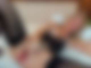 Live cam show with Saradiamond01 - Blue Eyes on AdultVida.com