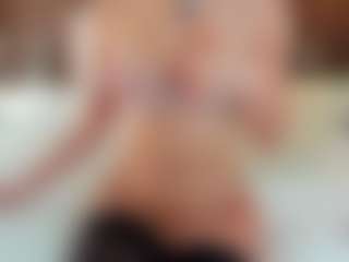 Saradiamond01's Live Sex Cam Show