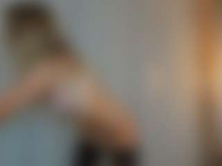 Saradiamond01's Live Sex Cam Show