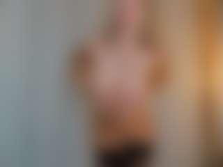 Saradiamond01's Live Sex Cam Show