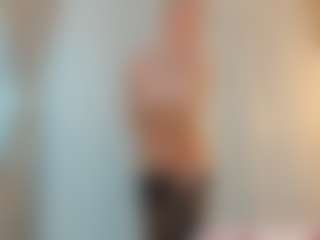 Saradiamond01's Live Sex Cam Show