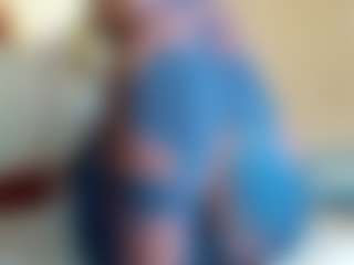Live cam show with chocobabe002 - Fuck on Gym Cam Girls
