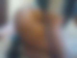 Live cam show with chocobabe002 - Ass Bouncing on Dolls Live