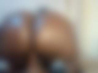chocobabe002's Live Sex Cam Show