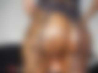 SlimThickKat's Live Sex Cam Show