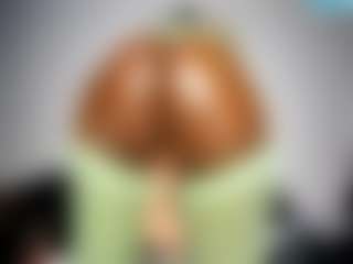 SlimThickKat's Live Sex Cam Show