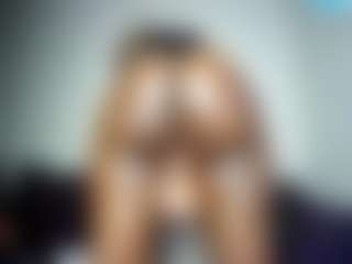 SlimThickKat's Live Sex Cam Show
