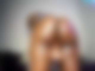 SlimThickKat's Live Sex Cam Show
