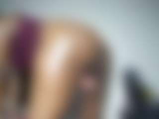 SlimThickKat's Live Sex Cam Show