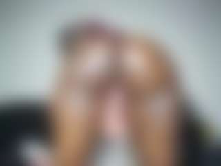 SlimThickKat's Live Sex Cam Show