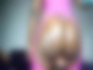 SlimThickKat's Live Sex Cam Show